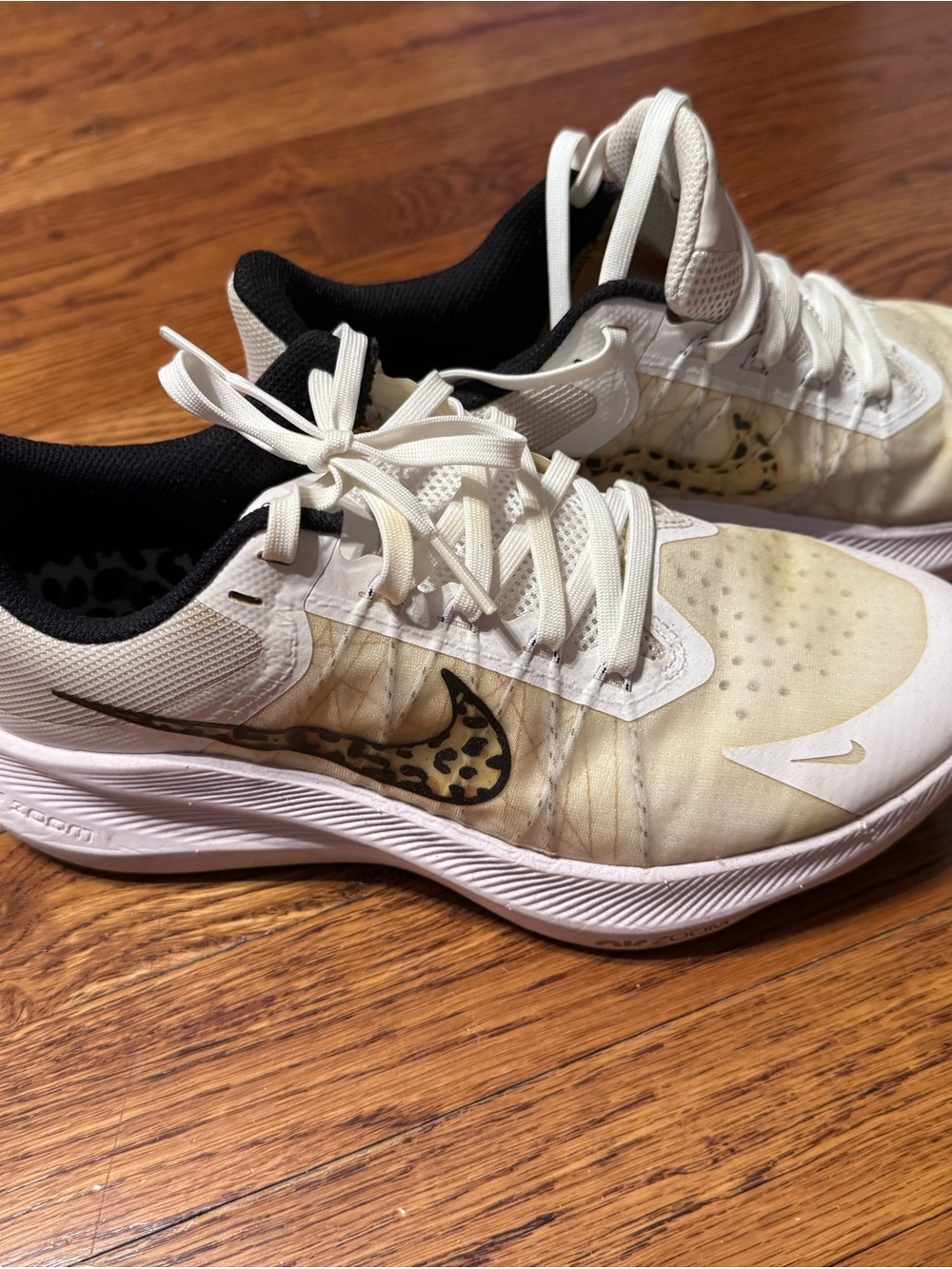 Nike women’s Zoom leopard print
